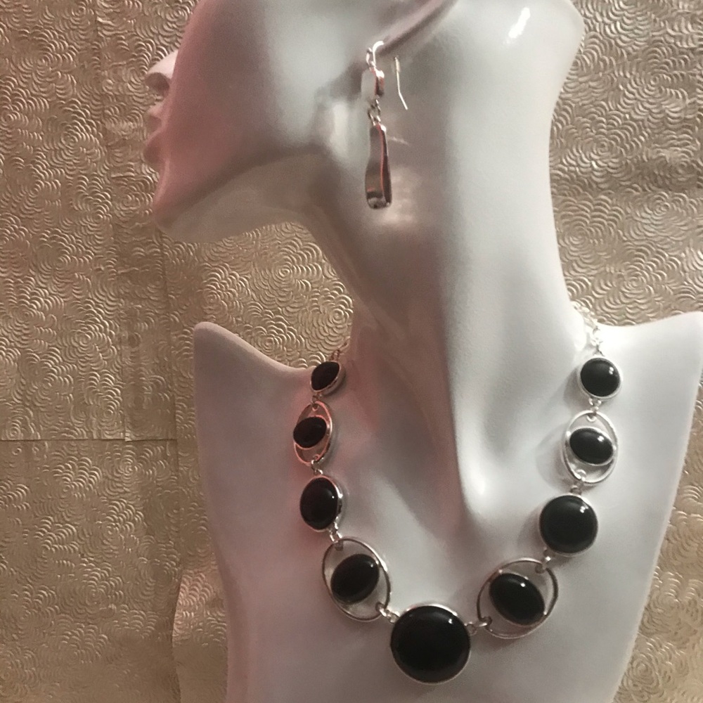 Liz Claiborne Original Black & Silver Jewelry Set